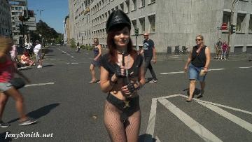 大街上只穿丝袜露出jeny smith#街拍街射#挑逗#骚逼#白虎封面图