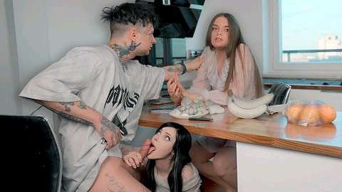 我男朋友在我面前上了我最好的朋友而我却没发现封面图