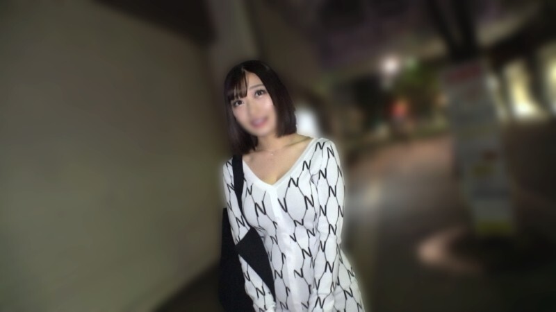 FC2-PPV-4783941 【附赠】K罩杯素人兔女郎的诱人身材，让男友兴奋不已！激烈玩弄中，胸部颤抖，意外中出大片封面图