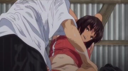 第一集蜗牛田径女子在雨下个不停的远离村庄的公交车站小屋里等着一辆巴士封面图